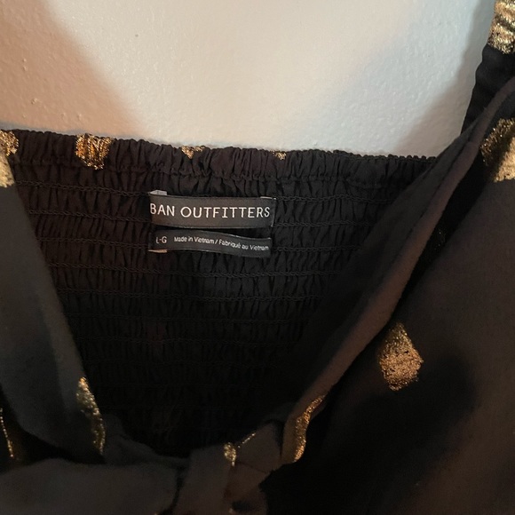 Urban Outfitters Black Gold Polka Dot Cropped Blouse Large - Picture 4 of 5